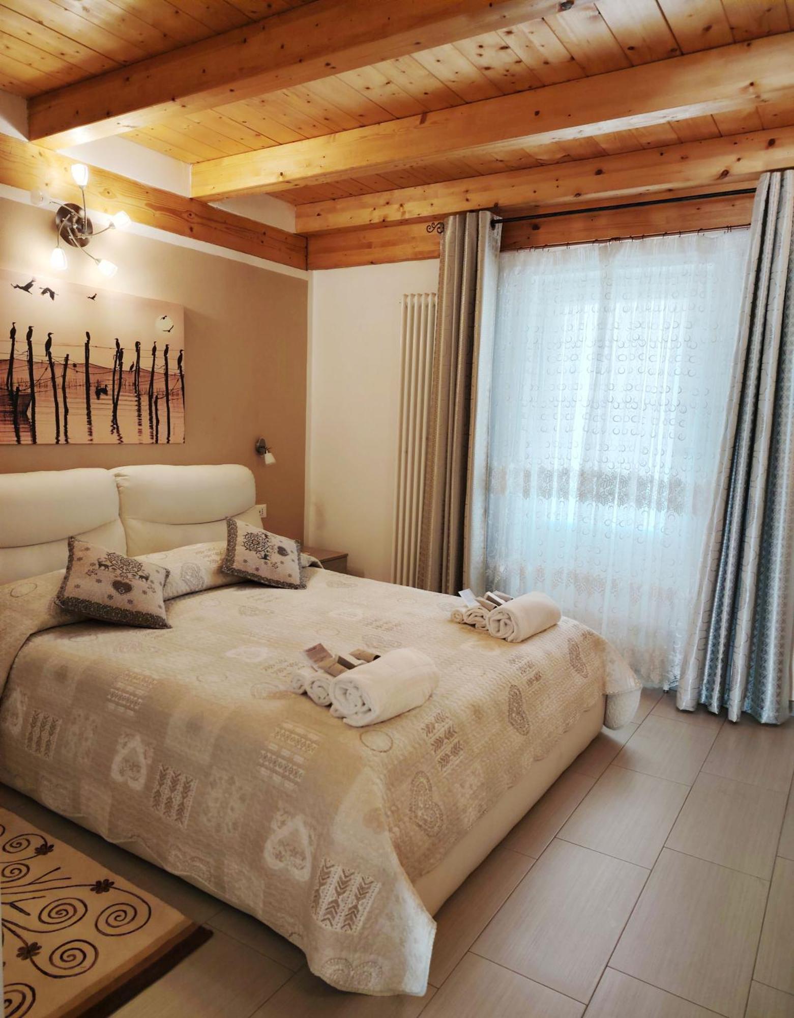 La Villa Gialla Aosta Exterior photo